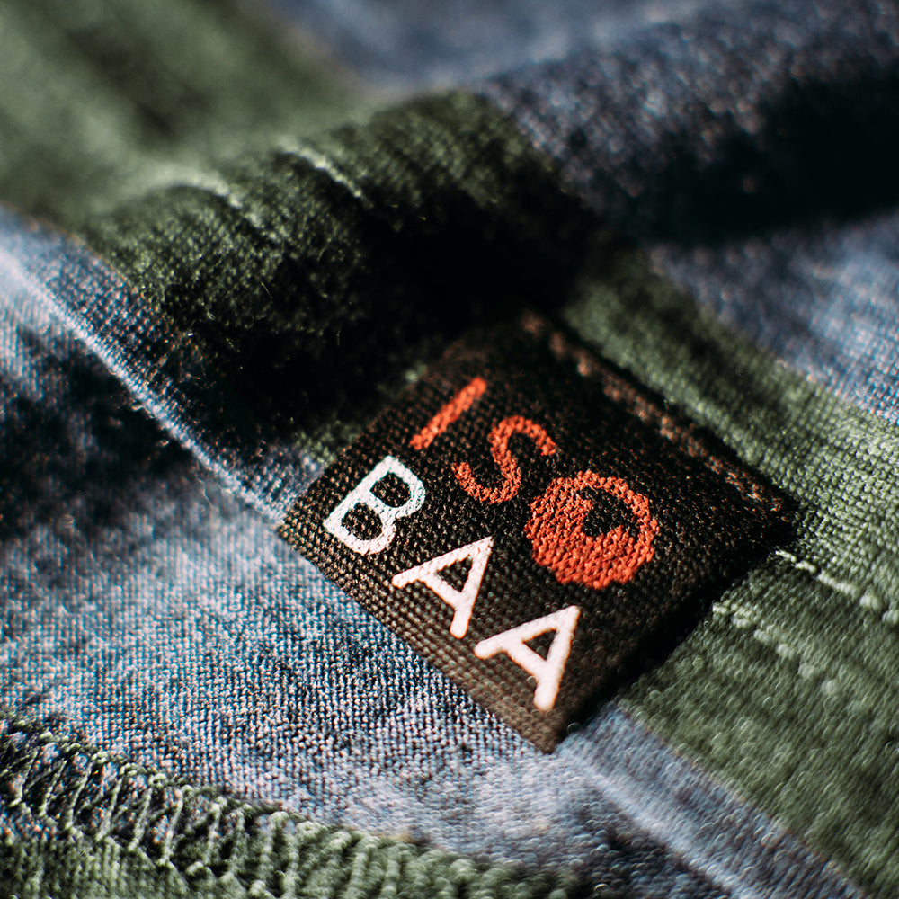 Isobaa | Mens Merino 180 Long Sleeve Crew (Forest/Denim) | Get outdoors with the ultimate Merino wool long-sleeve top.
