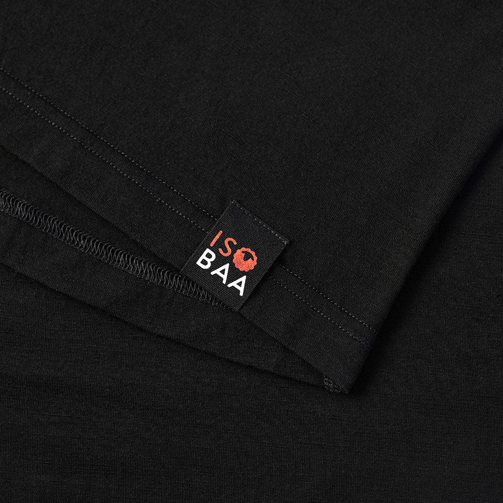 Isobaa | Womens 160 Merino Active Roll Neck (Black) | Embrace the chill in style with our Women's 160 Merino Active Roll Neck, crafted from 160g 18.5 micron superfine merino wool
