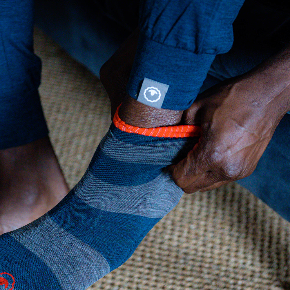 Isobaa | Mens Merino Blend 200 PJ Joggers (Petrol) | Our superfine Merino blend joggers. | Model: Michael