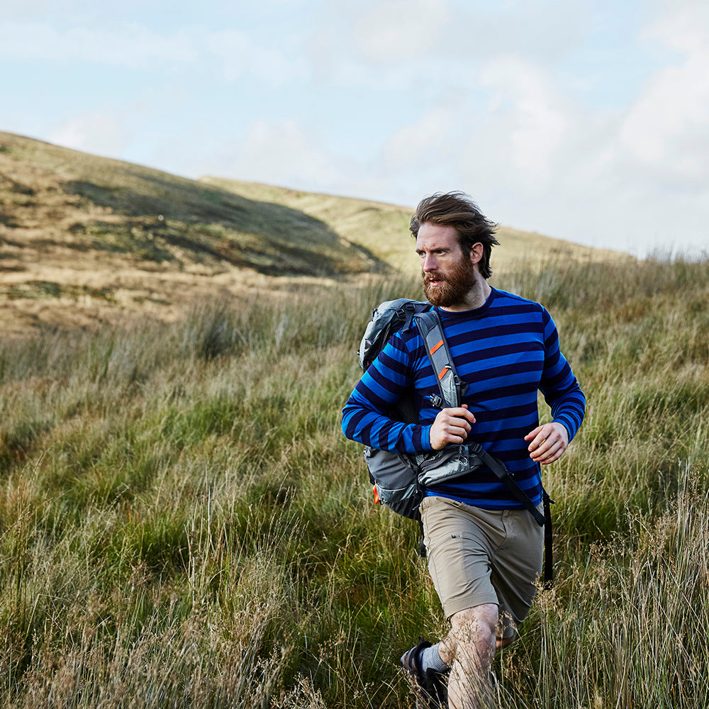Isobaa | Mens Merino 180 Long Sleeve Crew (Navy/Blue) | Get outdoors with the ultimate Merino wool long-sleeve top. | Model: Craig