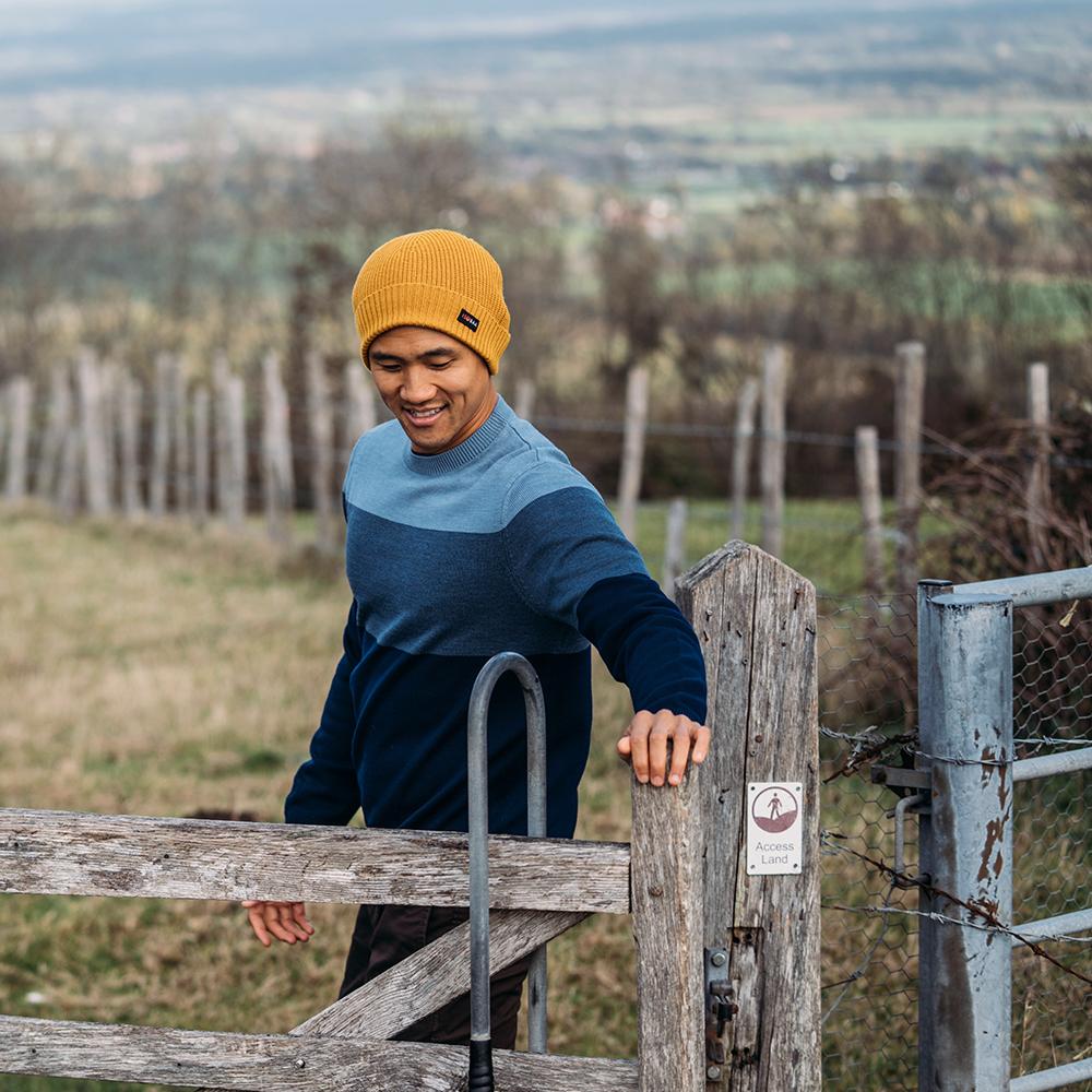 Isobaa | Mens Merino Block Stripe Sweater (Navy/Denim/Sky) | Discover effortless style and exceptional comfort with our  extrafine 9-gauge Merino wool crew neck sweater. | Model: Donald