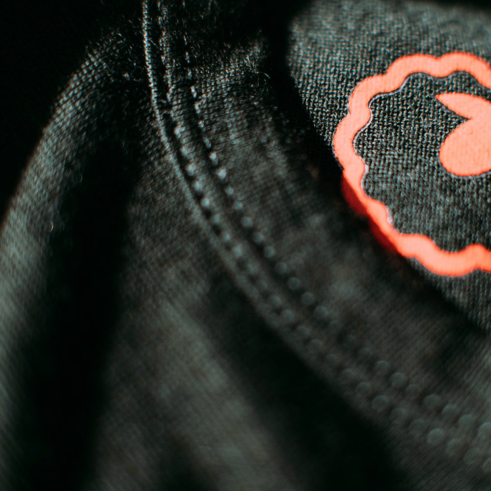Isobaa | Womens Merino 180 Long Sleeve Crew (Forest) | Get outdoors with the ultimate Merino wool long-sleeve top.